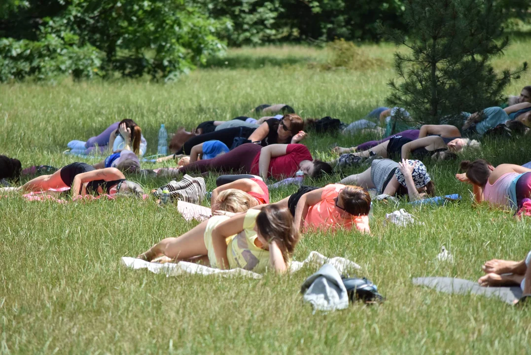 Joga w Parku Poniatowskiego