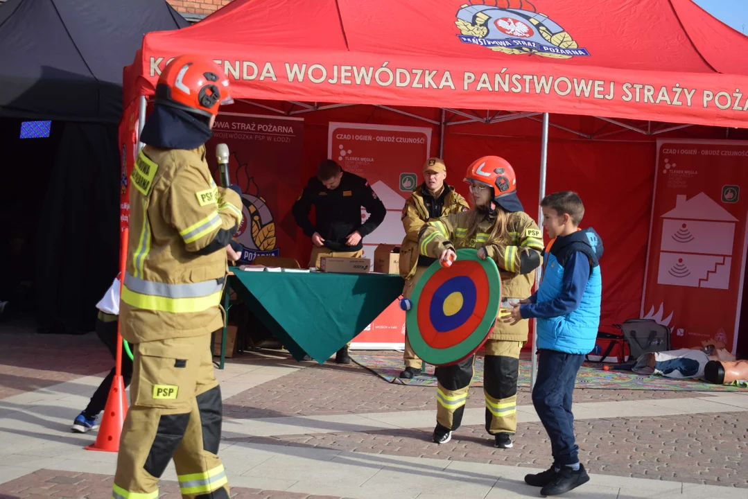 Festyn "Czad i ogień. Obudź czujność" na rynku Manufaktury