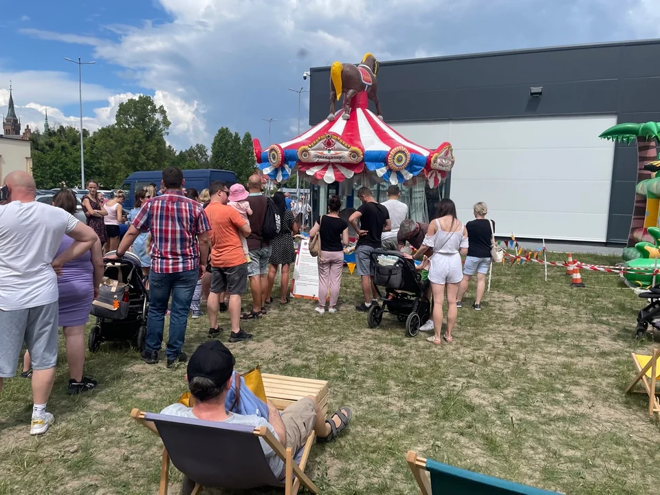 Łódź. Tłumy łodzian na pikniku z okazji Dnia Dziecka. Takiej frekwencji nikt się nie spodziewał