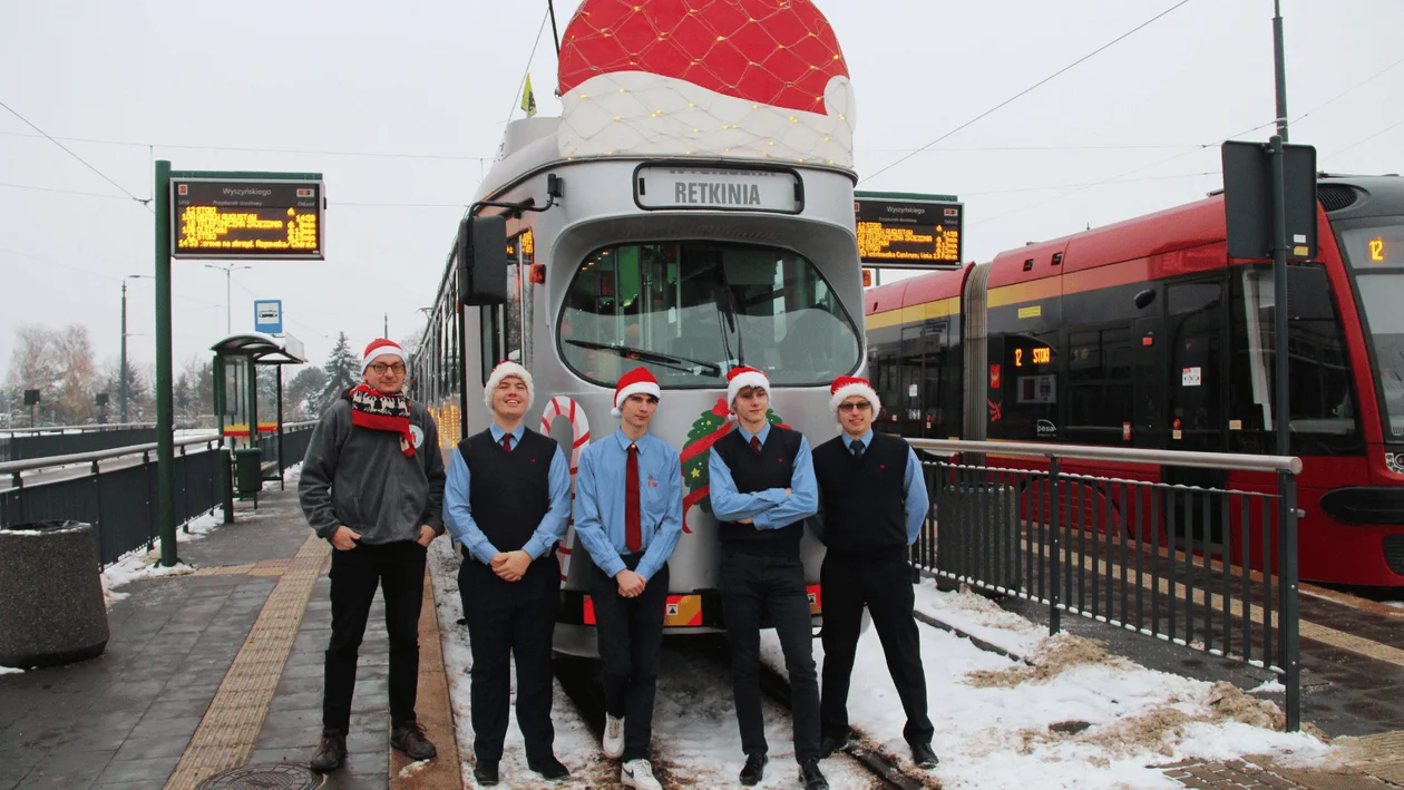 Mikołajkowy tramwaj MPK Łódź wyruszył na ulice Łodzi