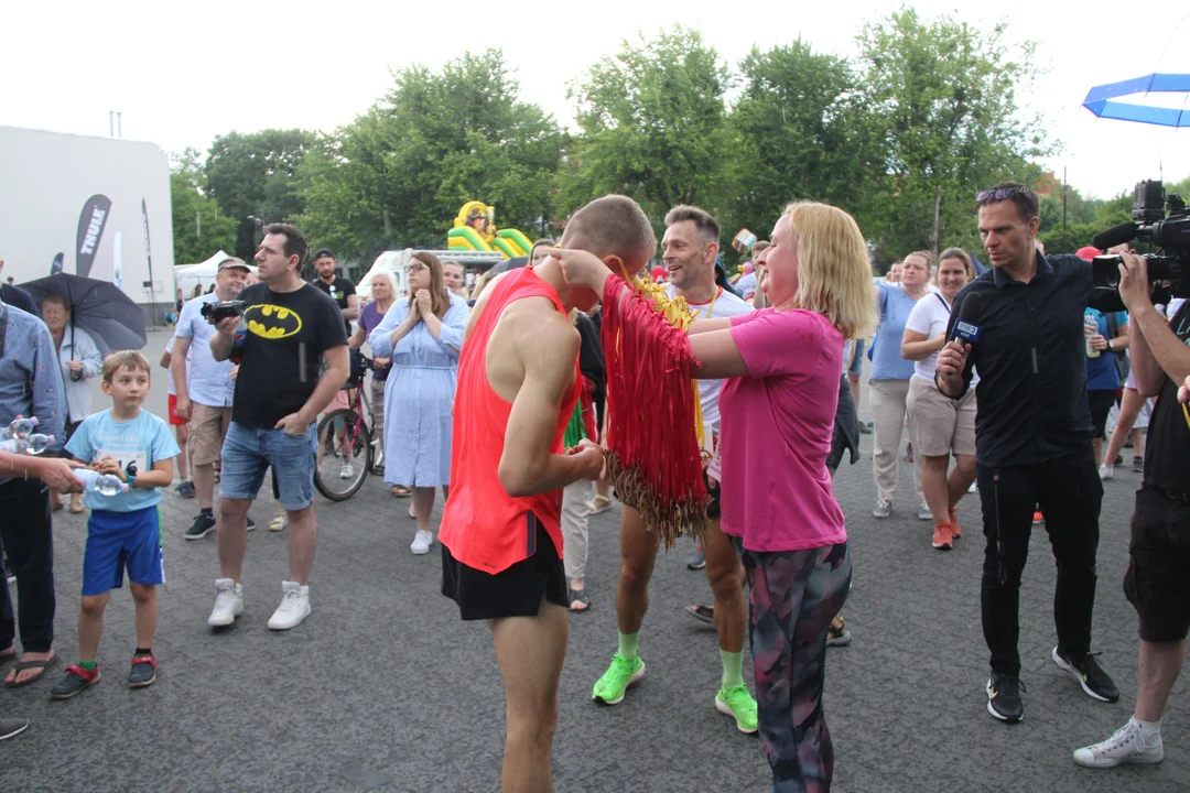 Piknik rodzinny fundacji „Daj piątaka na dzieciaka” na Bałutach