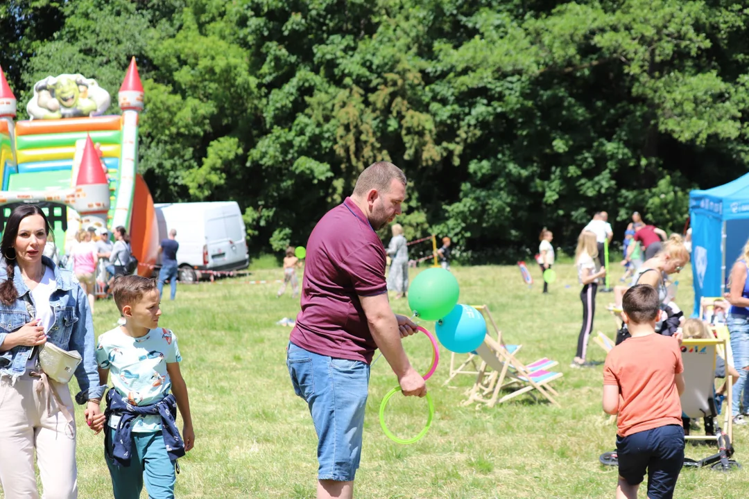 Piknik rodzinny z okazji dnia dziecka na Młynku w Łodzi