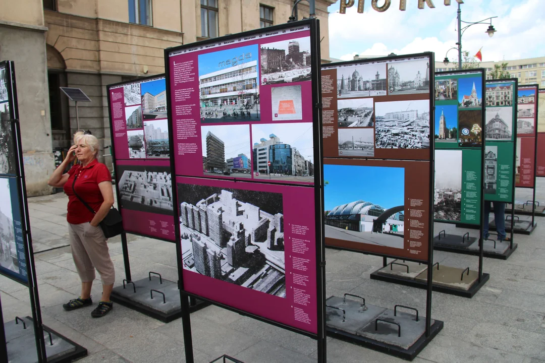 Niezwykłe wystawy o historii naszego miasta na ulicy Piotrkowskiej