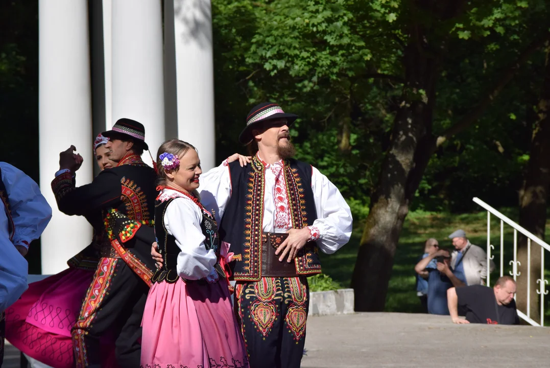 Spotkanie z folklorem w Parku Julianowskim