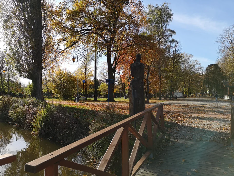 Zgierzanie korzystają z pięknej jesiennej pogody