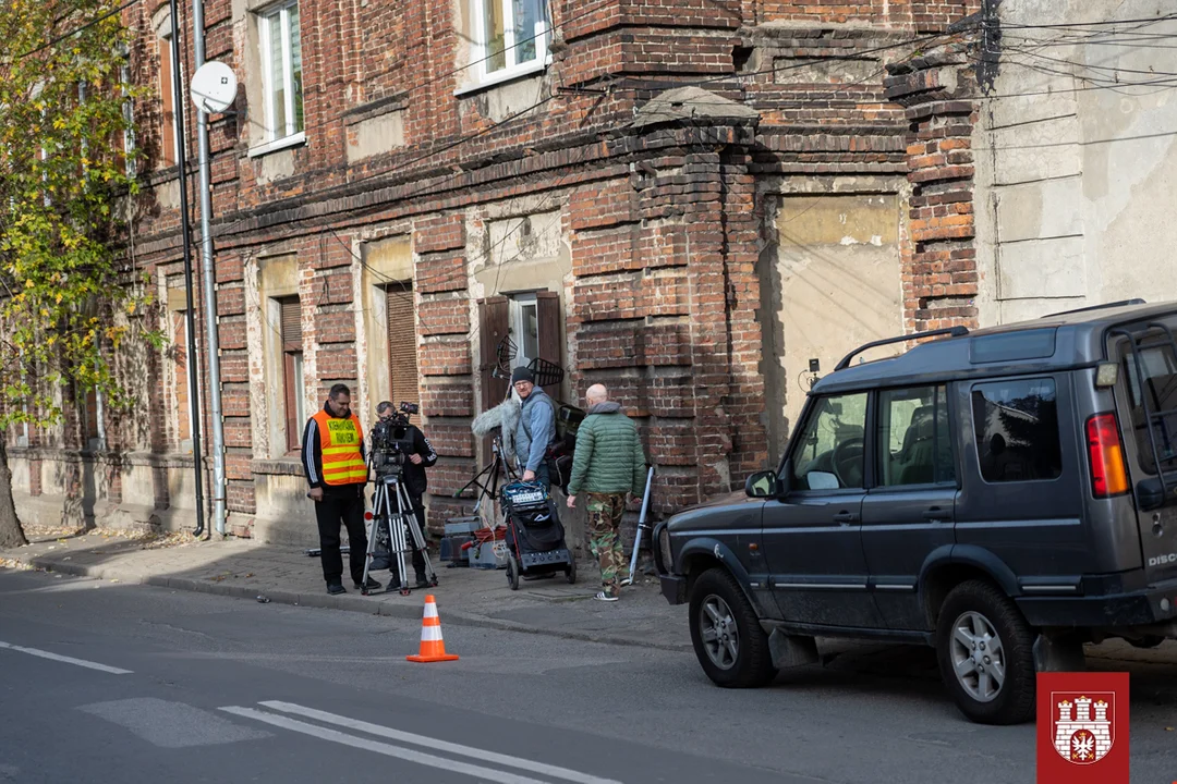 Kamera, akcja! W Zgierzu kręcili "Belfra". Sprawdź, które lokalizacje wybrali filmowcy [zdjęcia] - Zdjęcie główne