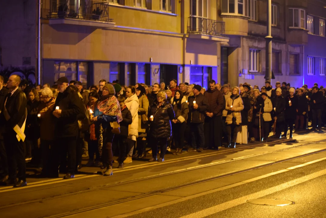 Ekumeniczna droga krzyżowa przeszła ulicami Łodzi