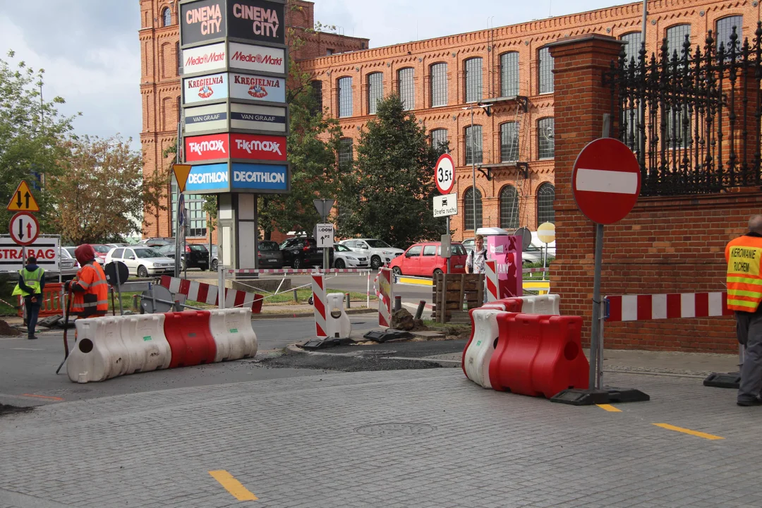 Zmiana organizacji ruchu na wjeździe do Manufaktury