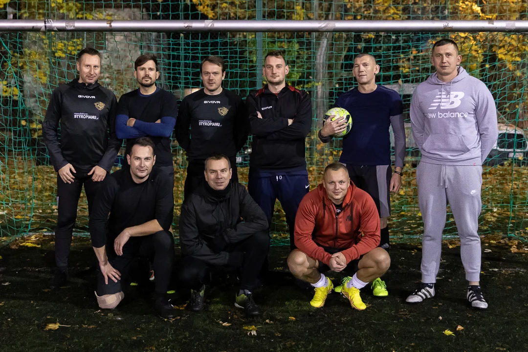 Duże emocje w spotkaniu AGKS 2 oraz FC Farselona w rozgrywkach Playareny