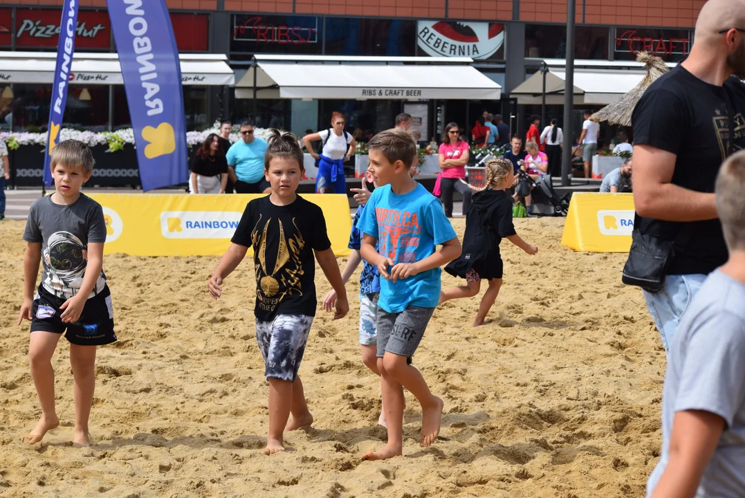 Beach Side Rugby w Manufakturze - atrakcje