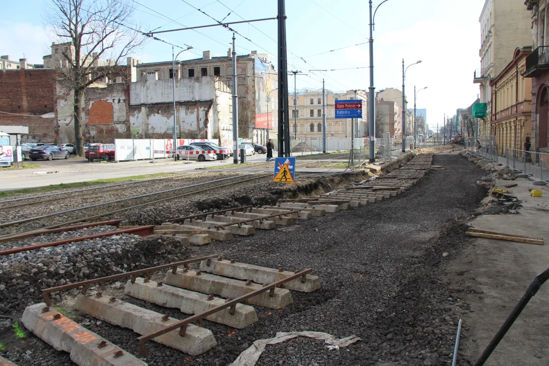 Budowa torowiska tymczasowego na al. Kościuszki w Łodzi