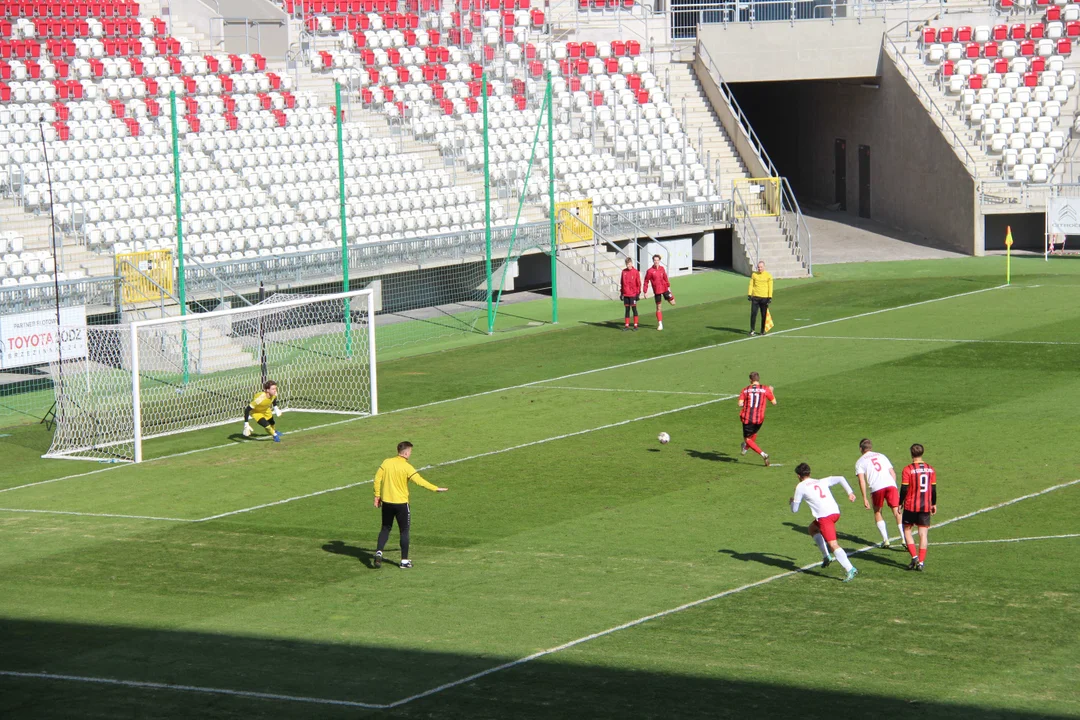 Ćwiczenia służb specjalnych na stadionie ŁKS-u