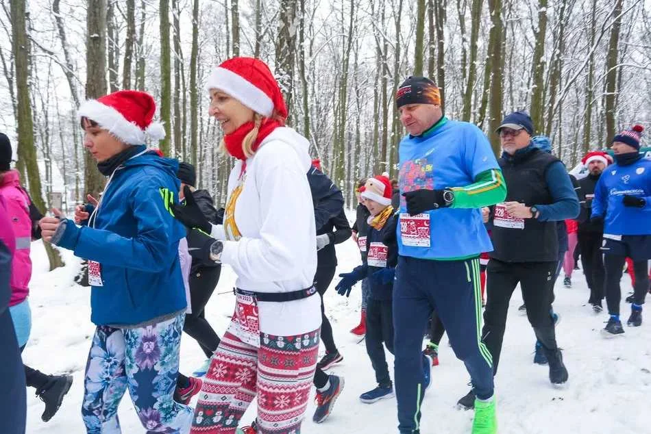 Xmas Run 2023 w Lesie Łagiewnickim w Łodzi