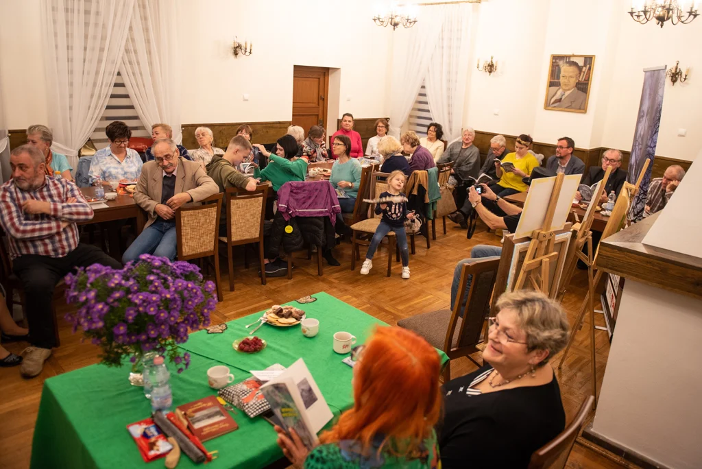 A on wiecznie żywy! Spotkanie w kawiarence w Płocku [ZDJĘCIA] - Zdjęcie główne