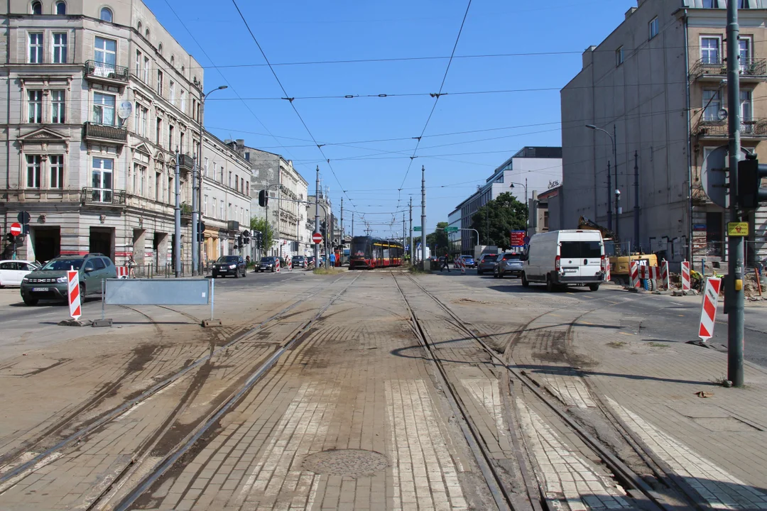 Podróżni MPK Łódź pytają: gdzie są te autobusy zastępcze?