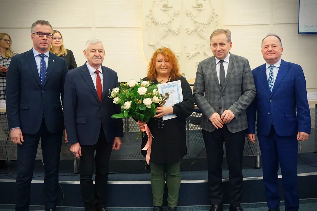 Bożena Gajewska i Wiesław Paluchowski z nagrodami Miasta Kutno