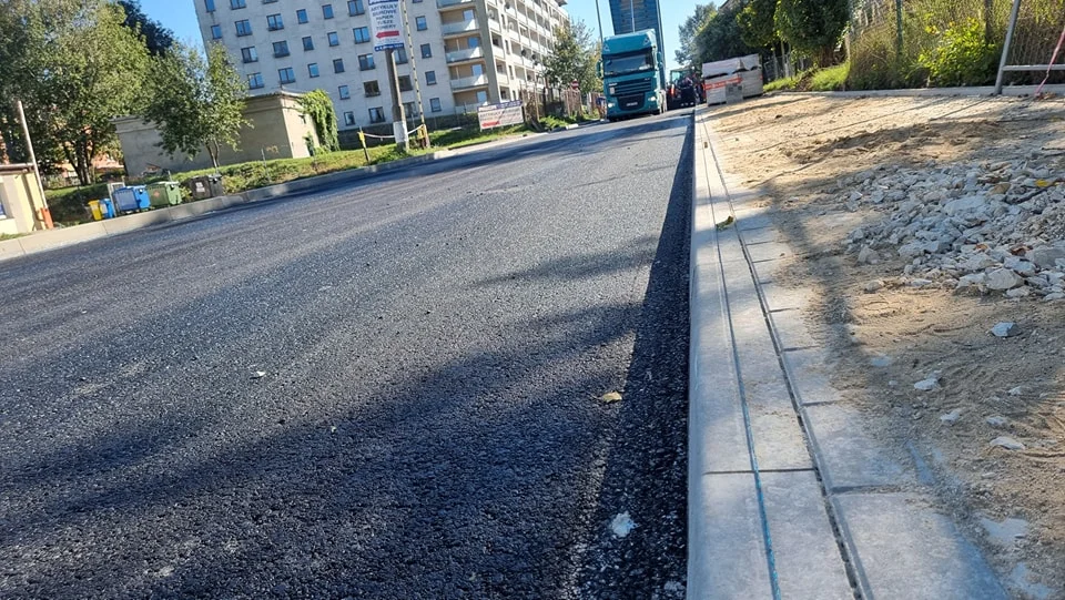 Remont ulicy Chemików i Dąbrowskiego w Zgierzu