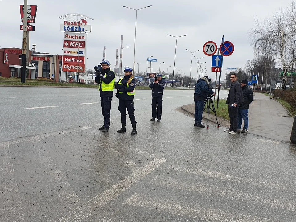 Akcja łódzkiej Drogówki i motocyklistów "Zmieścimy się wszyscy". Złapali Was przy al. Jana Pawła II?