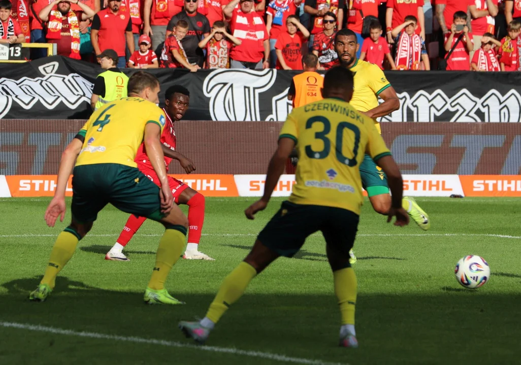 Widzew Łódź kontra GKS Katowice