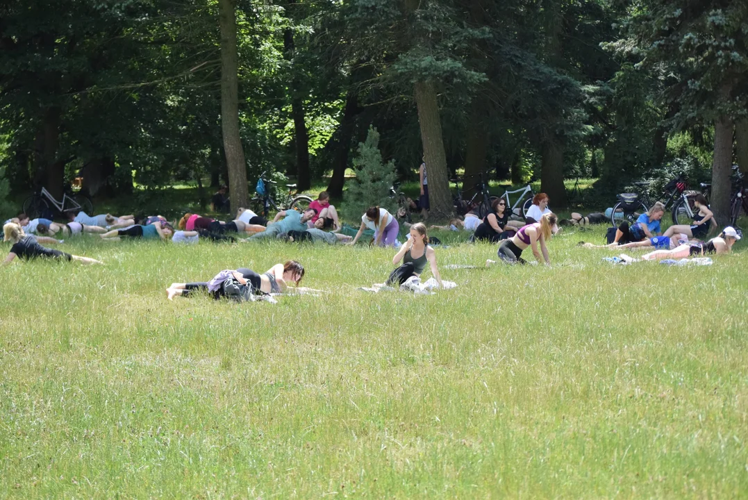 Joga w Parku Poniatowskiego