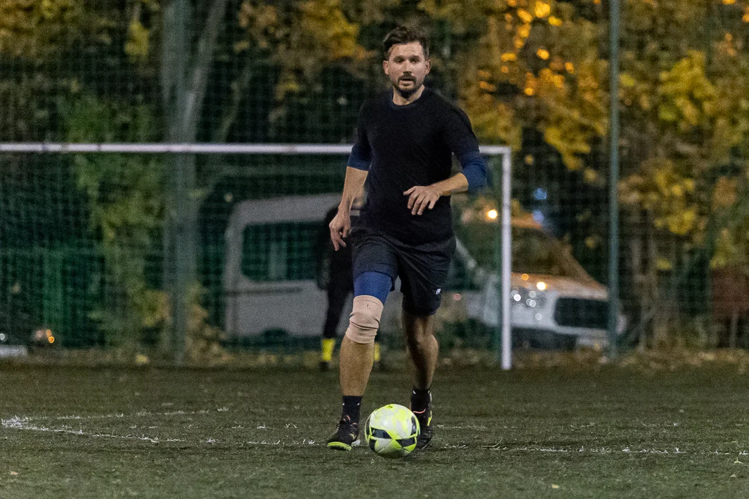 Duże emocje w spotkaniu AGKS 2 oraz FC Farselona w rozgrywkach Playareny