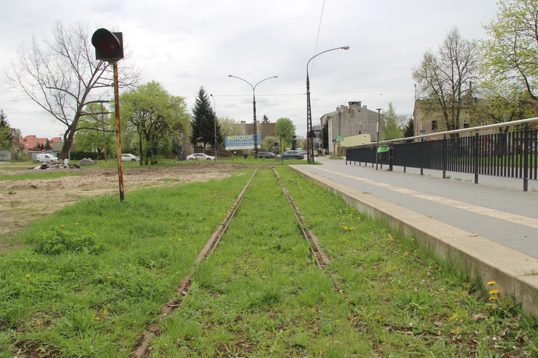 Mieszkańcy Dąbrowy czekają na powrót tramwajów MPK