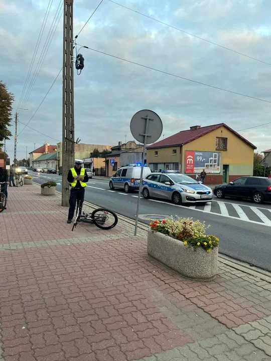 Potrącenie rowerzysty w Krośniewicach. Lądował śmigłowiec LPR