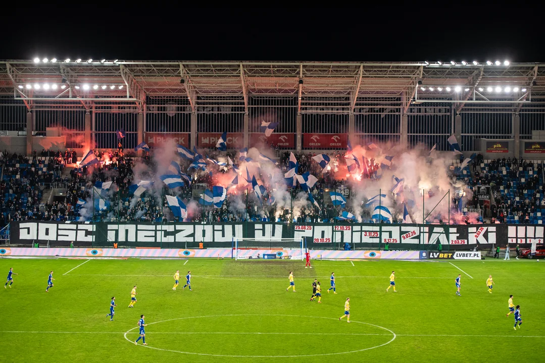 Katastrofa Wisły Płock z Arką Gdynia. Piąta porażka z rzędu, Nafciarze coraz bliżej strefy spadkowej [ZDJĘCIA]