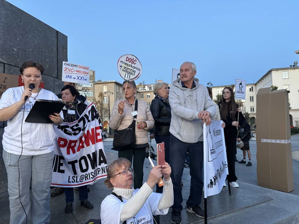 Manifestacja Łódzkiego Stowarzyszenia Lokatorów