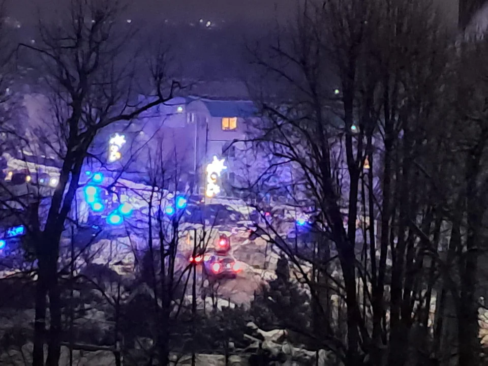 Noc pościgów i zatrzymań. 30 pseudokibiców w policyjnych kajdankach