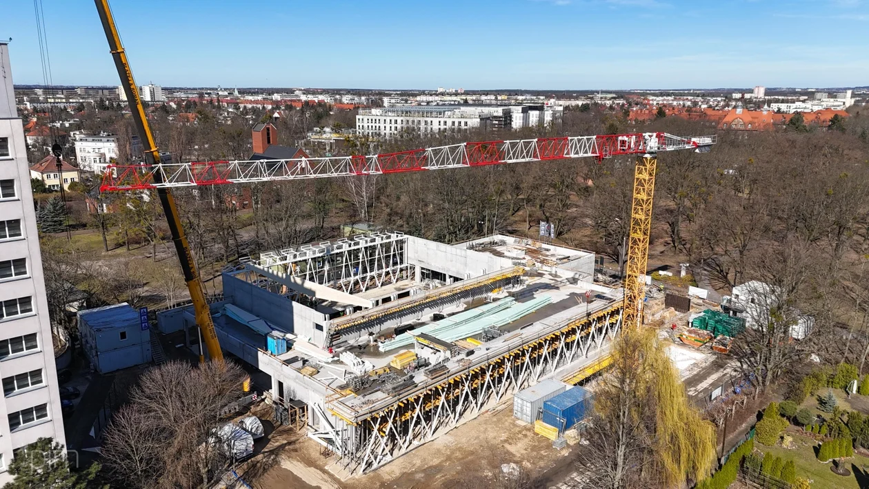 Budowa nowej pływalni przy ul. Taborowej nabiera tempa