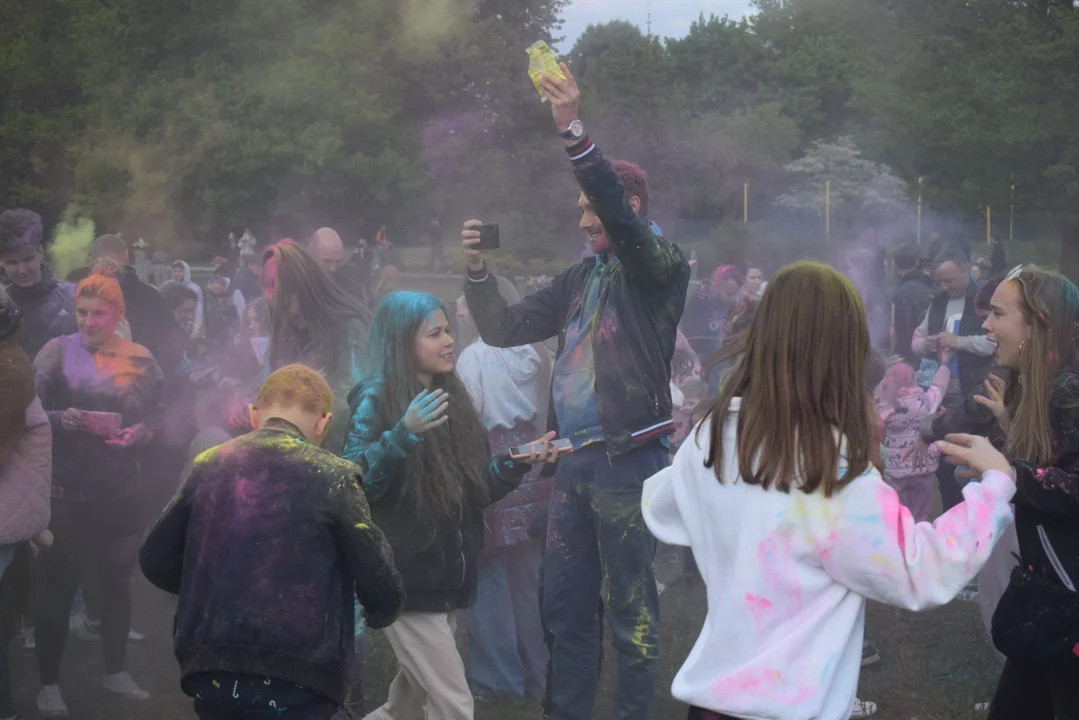 Holi Święto Kolorów na Stawach Jana w maju
