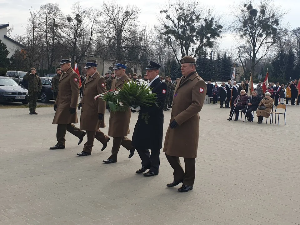 Obchody Zbrodni Zgierskiej na placu Stu straconych [zdjęcia]