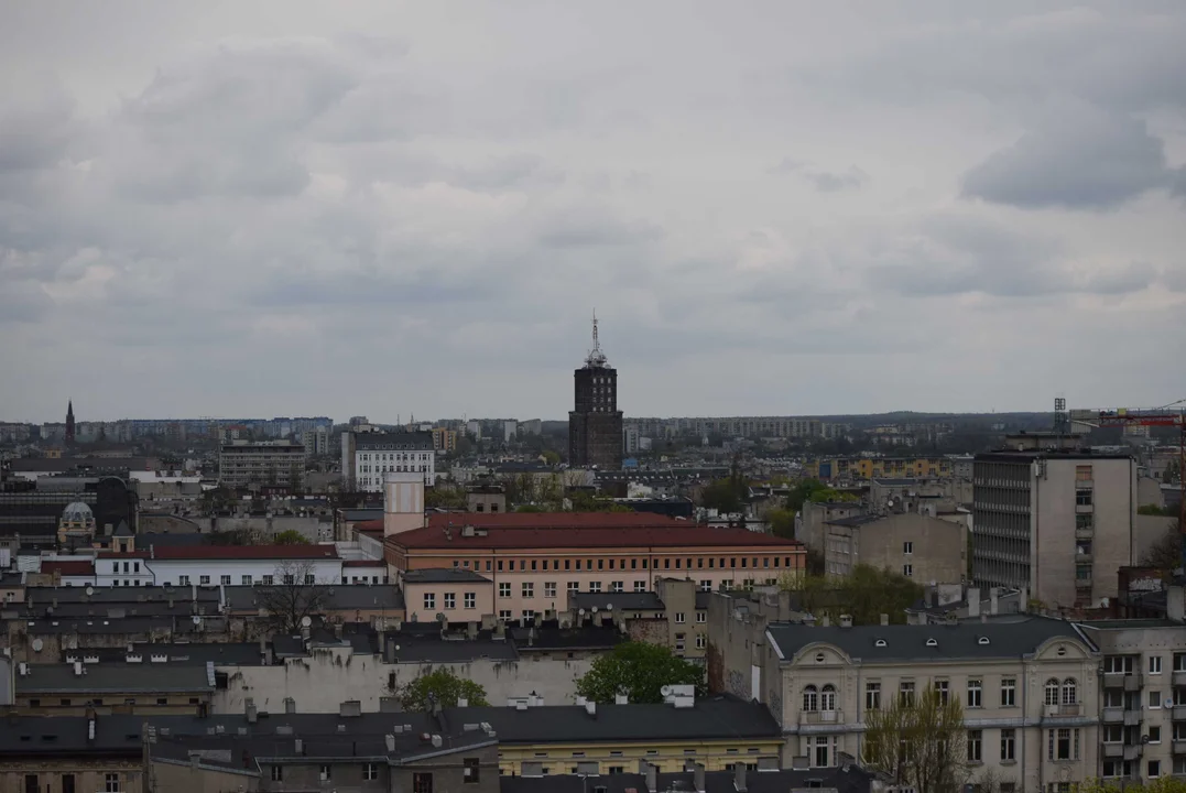 Panorama miasta widziana z wieżowca Red Tower