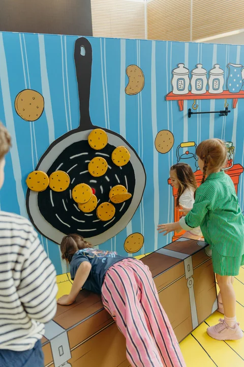 Pippi zabiera rodziny do Szwecji