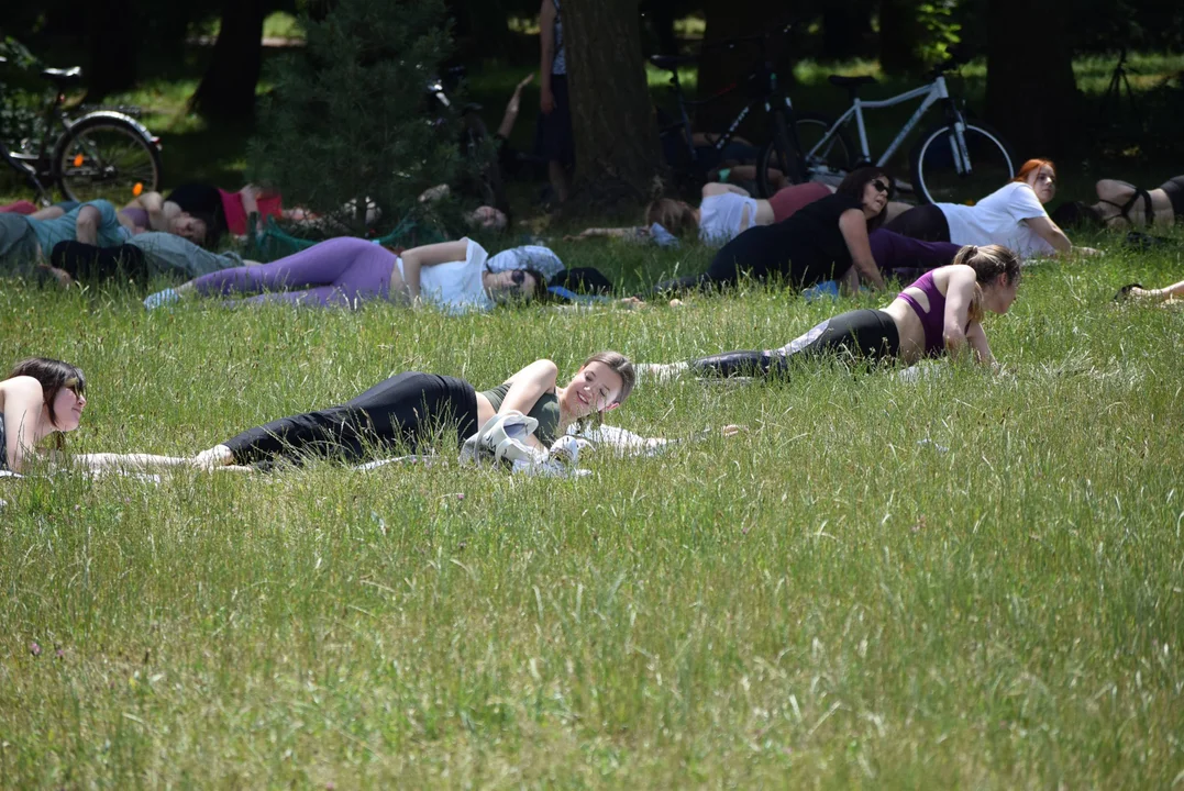 Joga w Parku Poniatowskiego