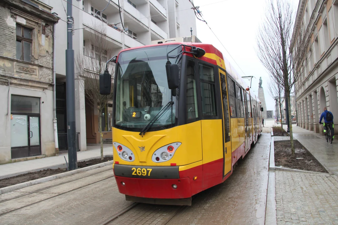 Tramwaje i autobusy MPK Łódź powróciły na Legionów