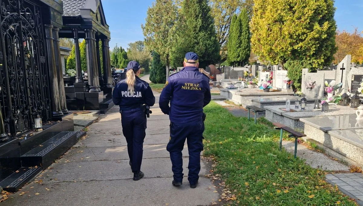 Więcej policjantów na Wszystkich Świętych
