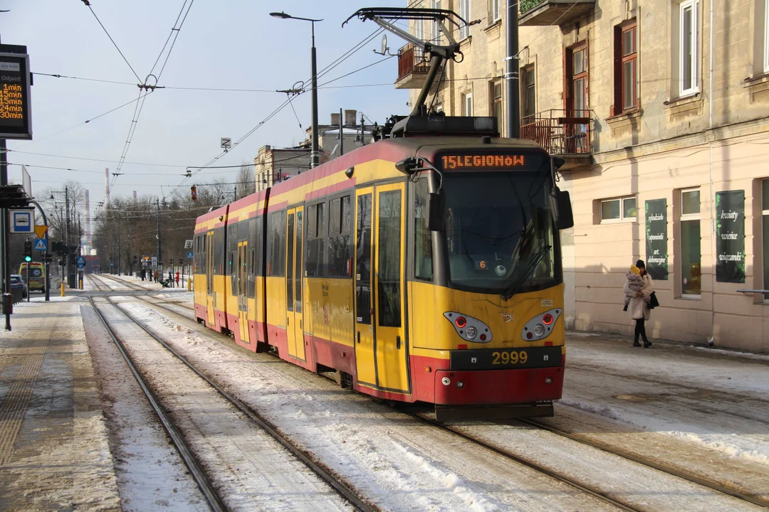 Ulica Dąbrowskiego w Łodzi - w tych miejscach lepiej uważać