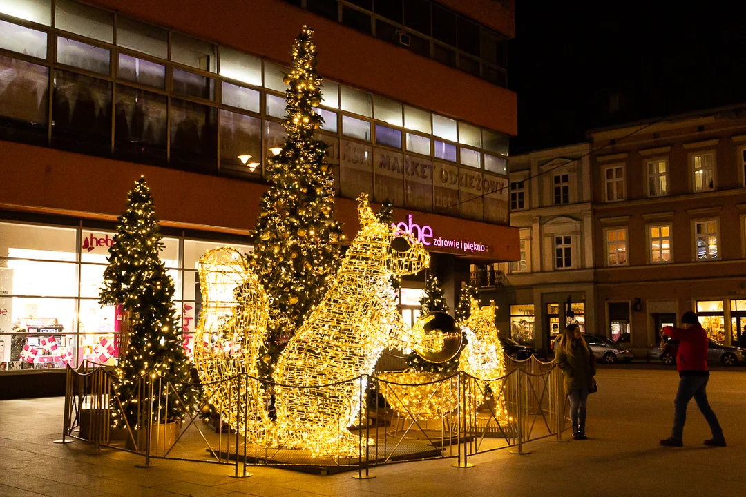 Świąteczna iluminacja na ul. Piotrkowskiej