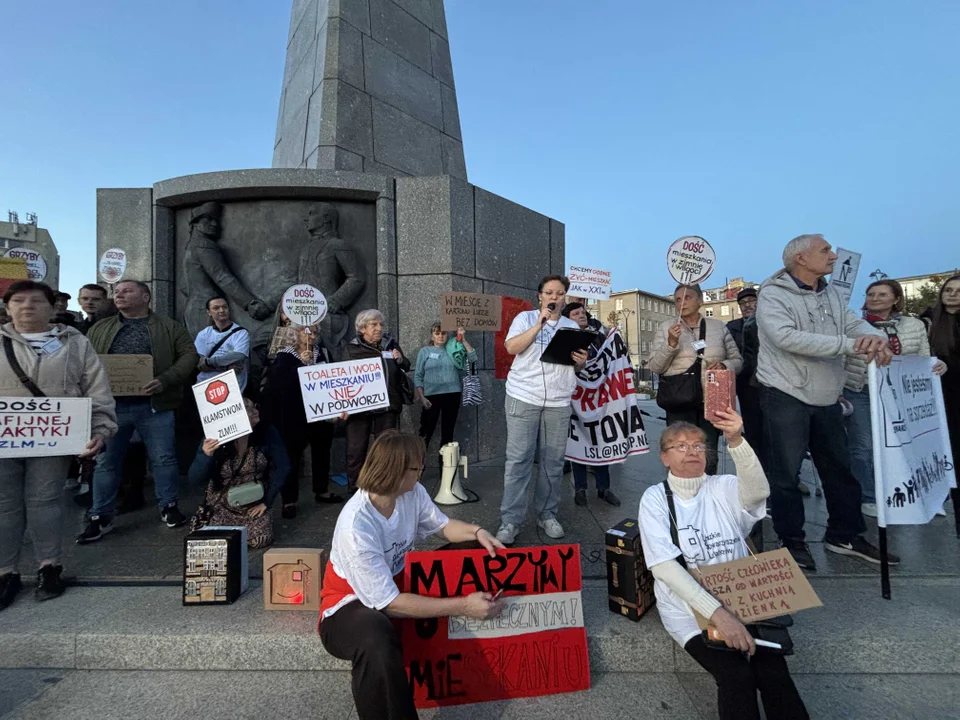 Manifestacja Łódzkiego Stowarzyszenia Lokatorów