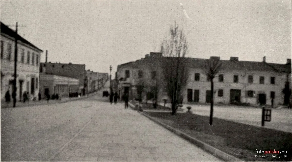 Jak zmieniał się dzisiejszy Plac Jana Pawła II?