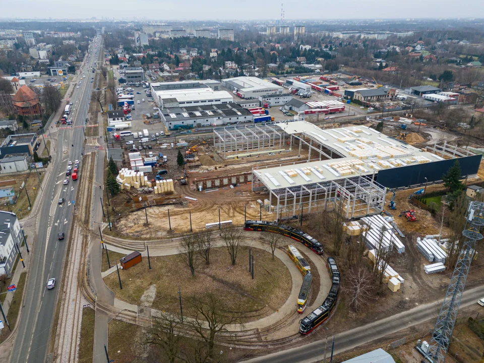 Tak zmienia się teren byłej zajezdni tramwajowej na Helenówku