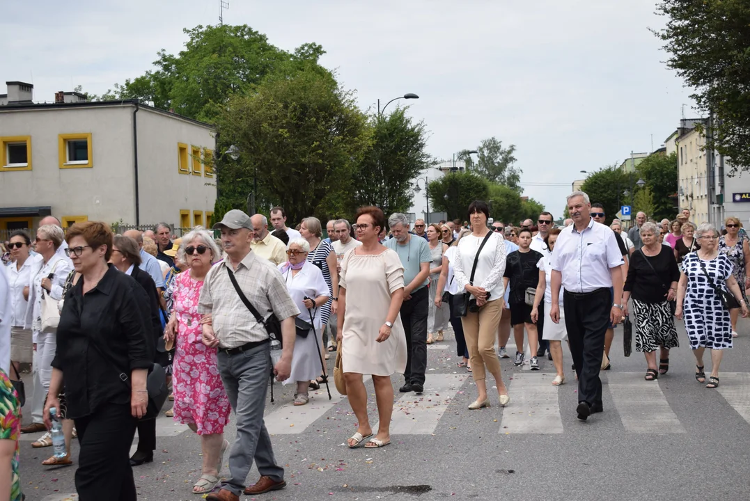 procesja Bożego Ciała w parafii Matki Bożej Dobrej Rady w Zgierzu