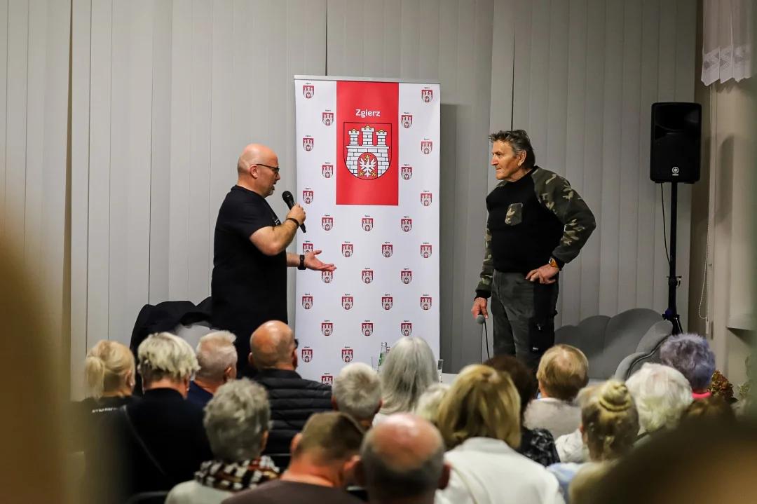 Spotkanie z Krzysztofem Majchrzakiem w Bibliotece przy Długiej