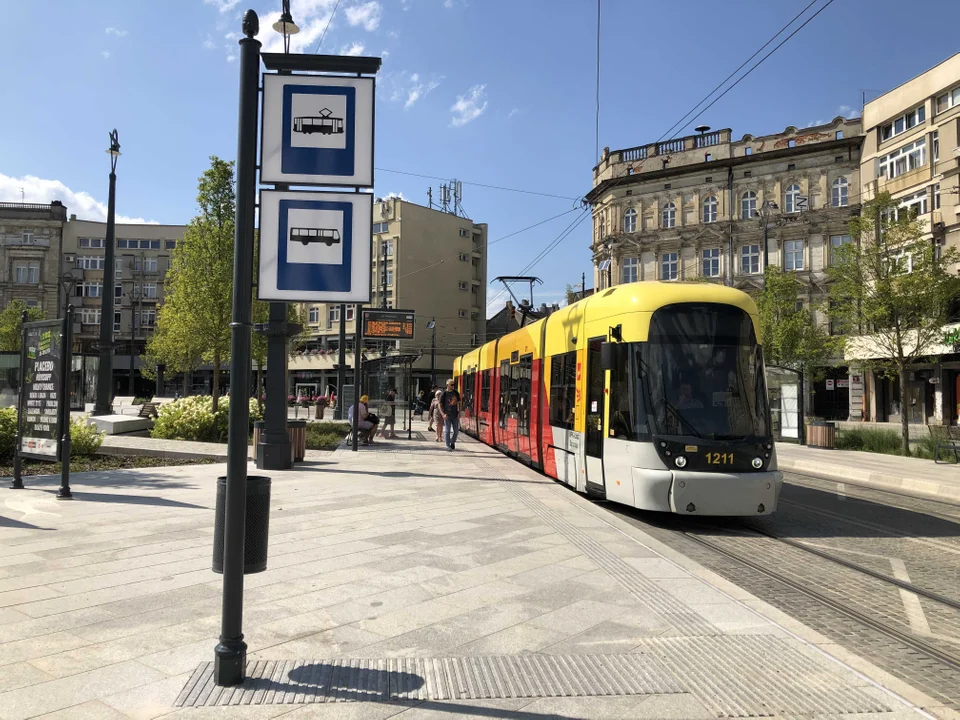 Plac Wolności w Łodzi po zmianach dla podróżnych MPK Łódź