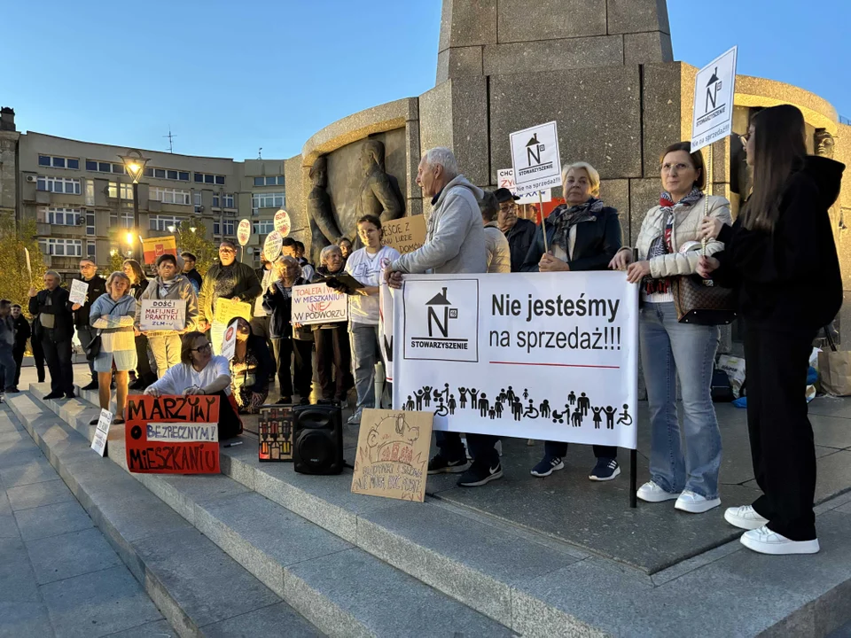 Manifestacja Łódzkiego Stowarzyszenia Lokatorów