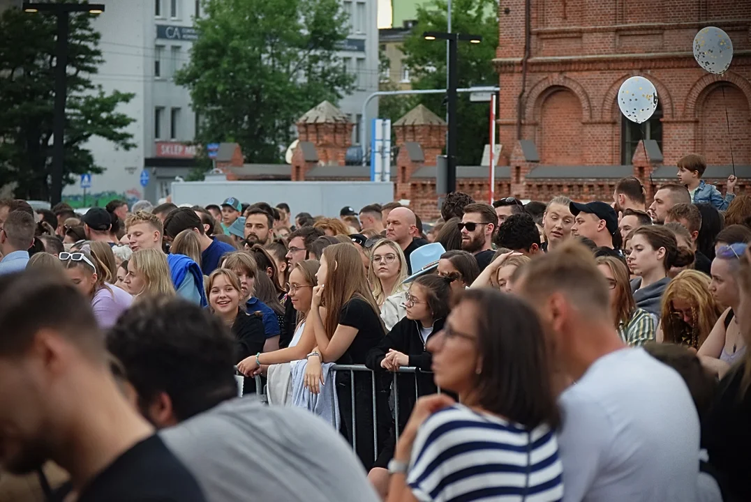 LemOn na urodzinowej scenie w Monopolis