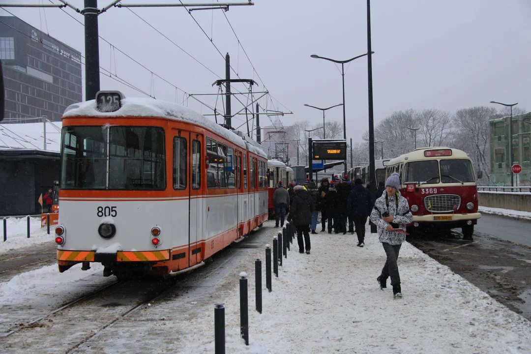 Wielka Parada Zabytkowych Tramwajów i Autobusów w Łodzi