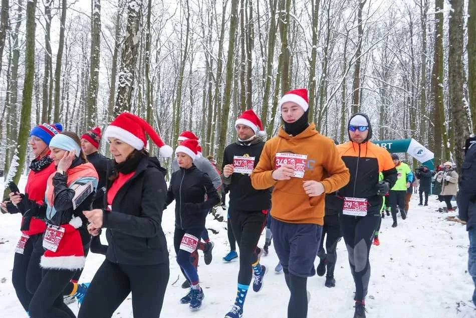 Xmas Run 2023 w Lesie Łagiewnickim w Łodzi